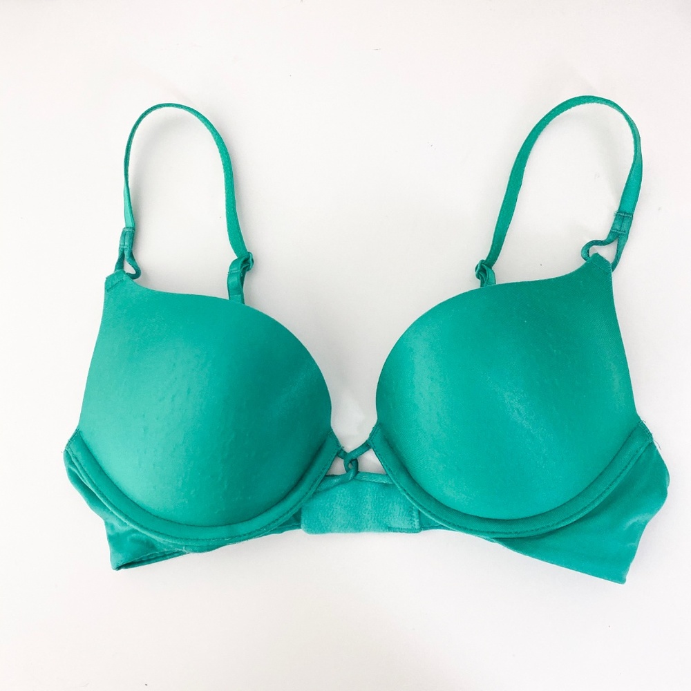 Victoria's Secret Miraculous Plunge Push Up Bra